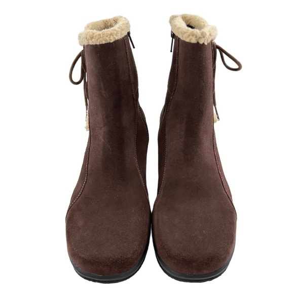 Clarks Bendables womens Angie Madi ankle booties size 
8.5 brown suede boots - Picture 2 of 13